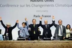 COP21 Paris picture, people cheering